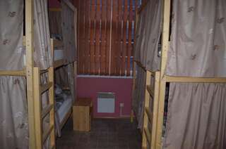 Хостелы Kaera Hostel Таллин Спальное место на двухъярусной кровати в общем номере для женщин-2