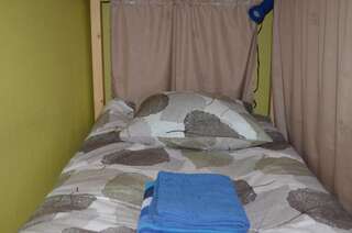 Хостелы Kaera Hostel Таллин Спальное место на двухъярусной кровати в общем номере для мужчин и женщин-4