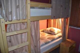 Хостелы Kaera Hostel Таллин Спальное место на двухъярусной кровати в общем номере для женщин-5